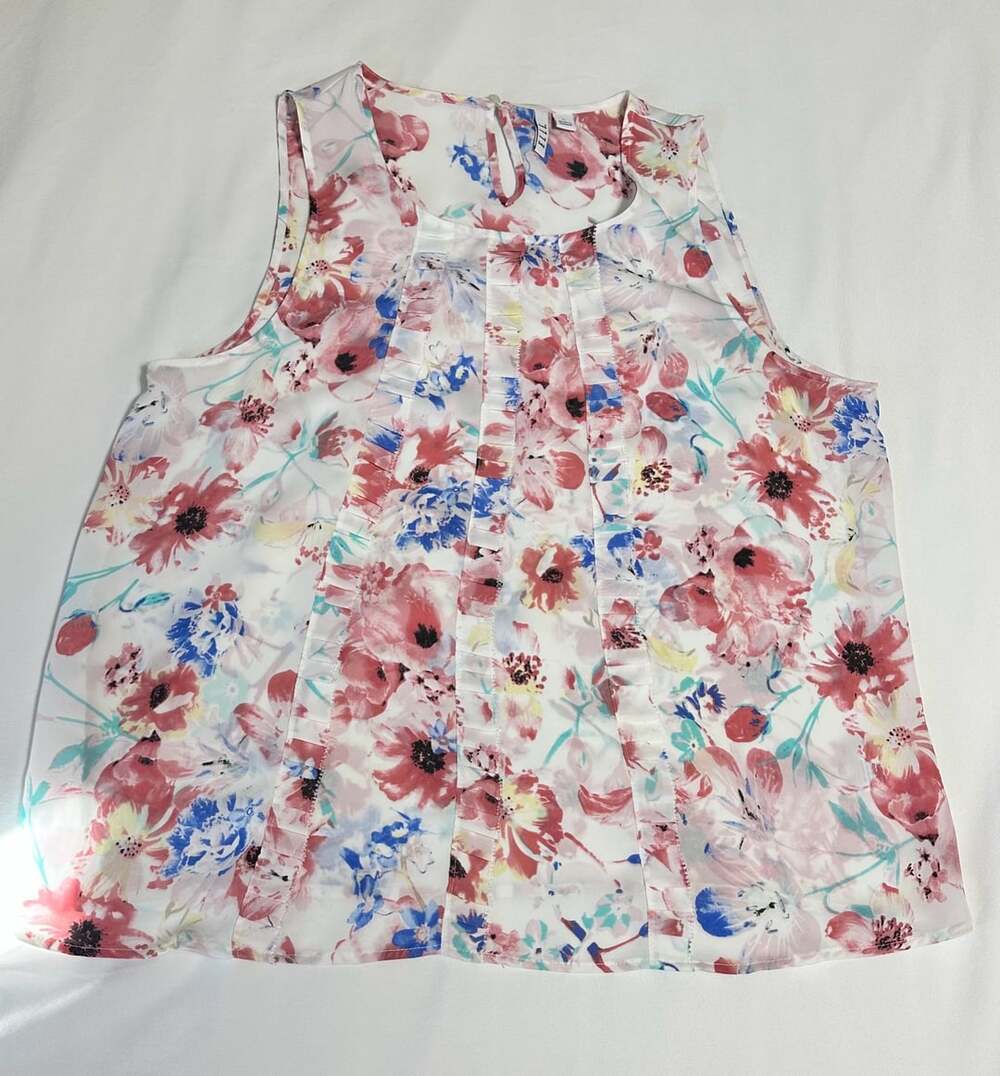 Elle Floral Sleeveless Blouse Size L
